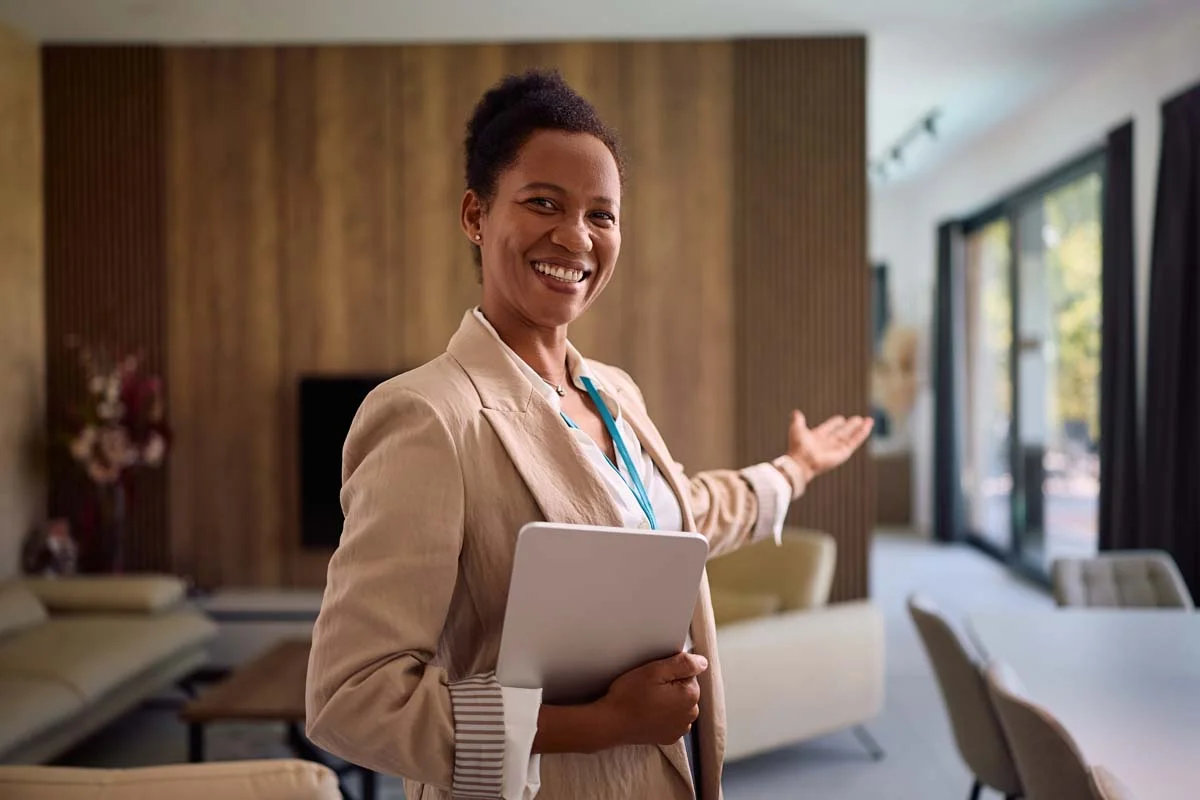 A professional property manager helping you maximize your Airbnb profit margin