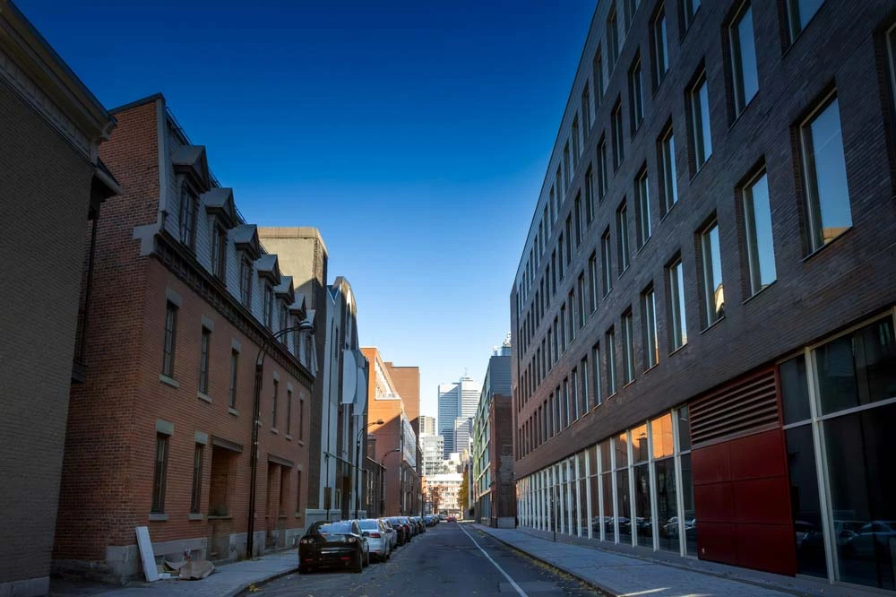 Montreal vs Toronto, Vancouver, Quebec City Airbnb rules