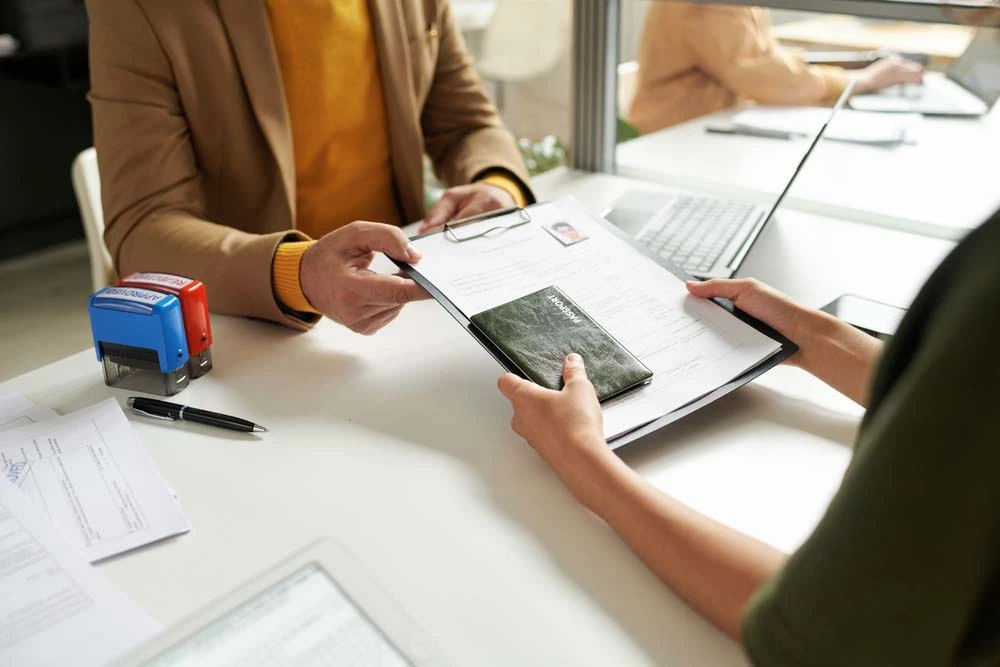 Short-term rental compliance steps graphic