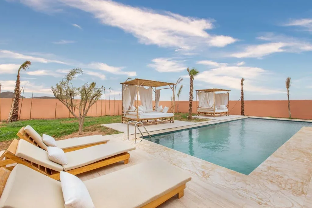 A private pool in the desert, like what Paradise Valley luxury homes offer