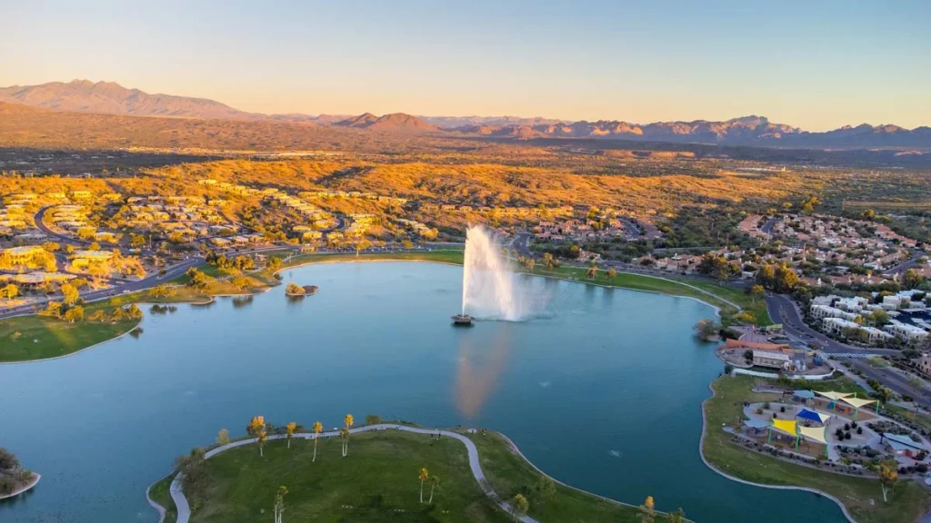 The iconic tall fountain in Fountain Hills Arizona under a bright blue sky